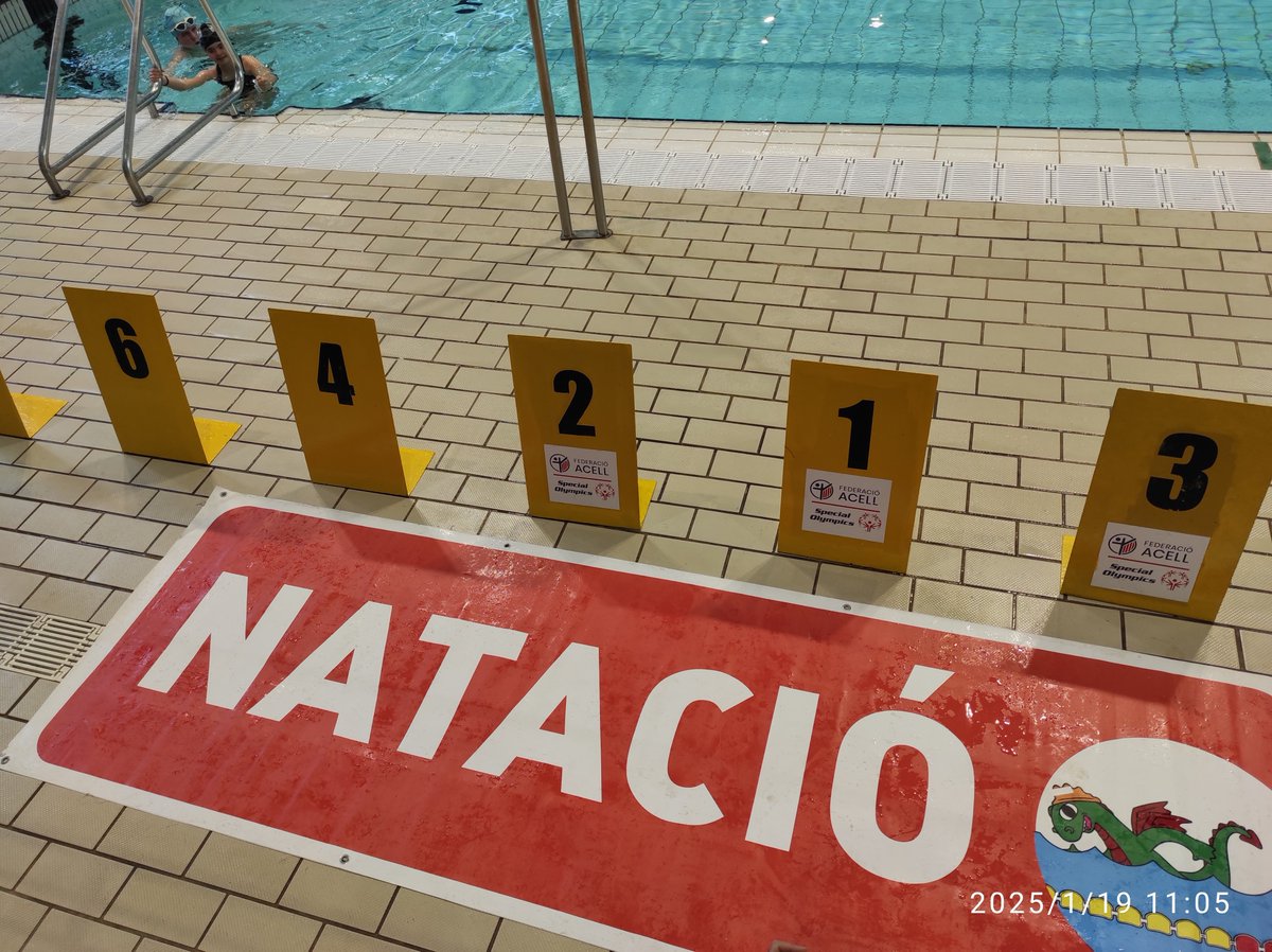 FHCaldes's tweet photo. 🏊‍♀️💙 El passat diumenge 19 de gener, sis de les nostres usuàries van competir al XLIV Campionat de Catalunya de Natació, organitzat per la Federació Acell / Special Olympics al Club Natació Sabadell 👏🌊

#FundacióHospitalàries #SomFHospitalàriesCaldes
#CaldesdeMalavella https://t.co/d1vf0XUwpK