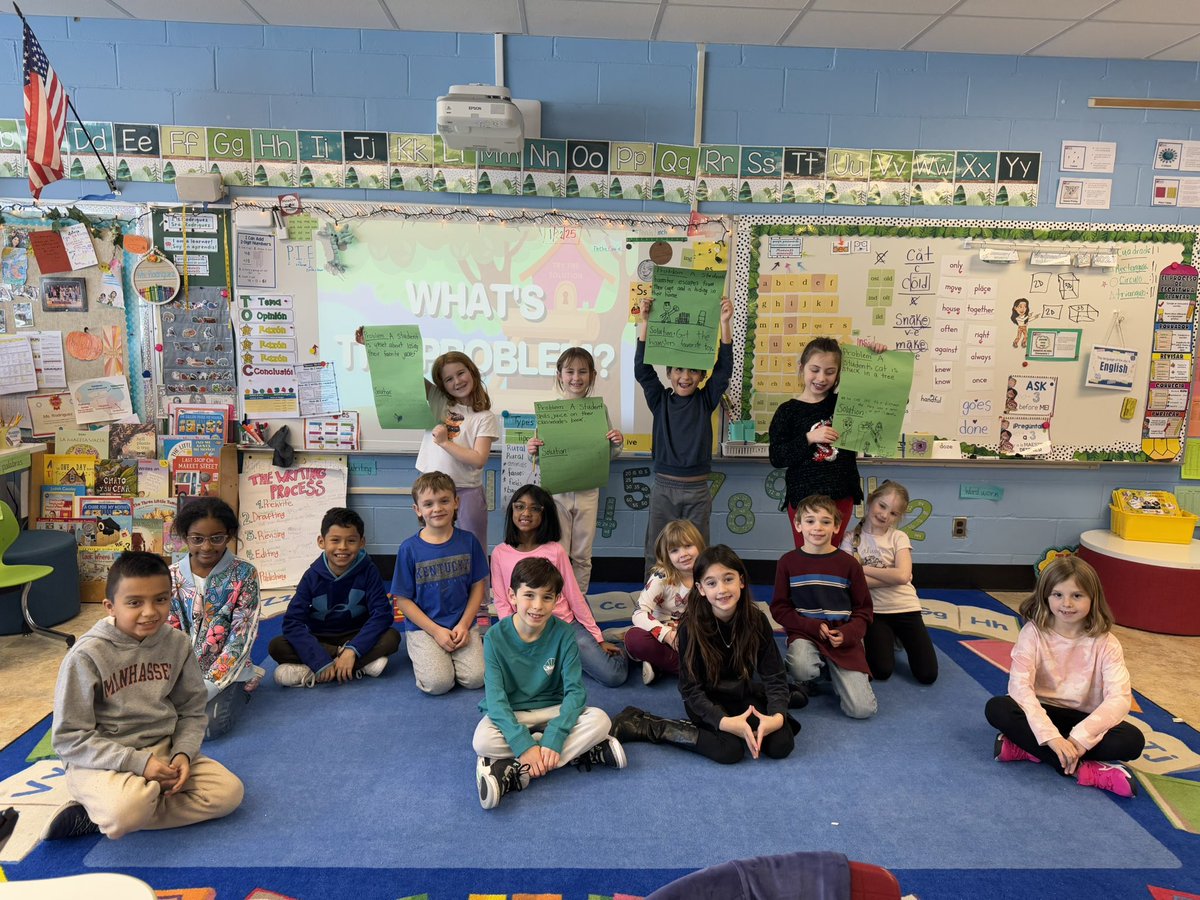 msrodriguezY's tweet image. Exciting day in 2nd grade! 🌟 Today, my learners tackled the @ed_rethink lesson &apos;What&apos;s the problem?&apos; and worked hard on identifying the steps to solve problems. Proud of their determination and teamwork! 👏📚 #YoungProblemSolvers #2ndGradeAdventures #MineolaProud