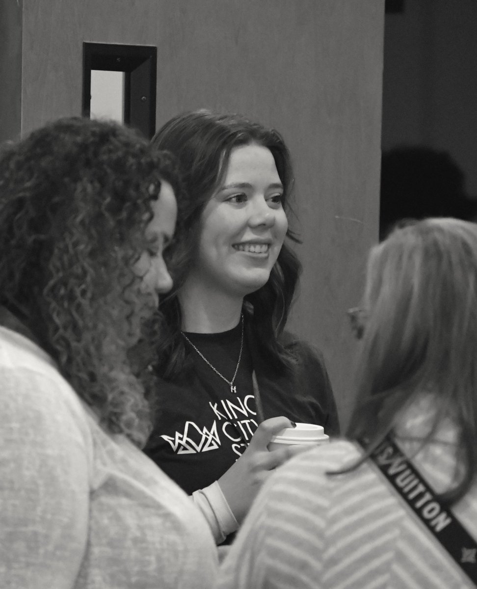kingcitylex's tweet photo. Interested in serving?? Go online to https://t.co/rsujxhVWGE to learn about where to take your first step in Growing in Community here at King City! https://t.co/oV1QvZu78q
