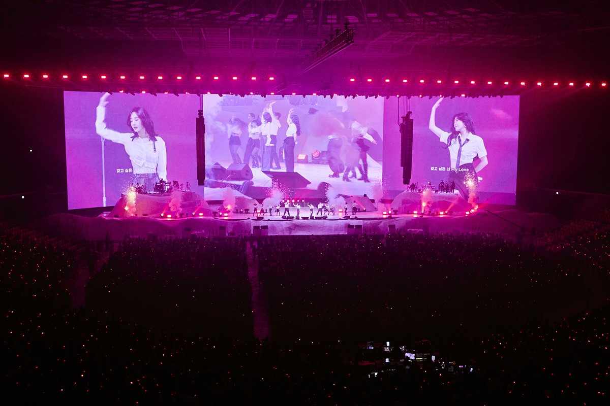 officialDAVICHI's tweet photo. 2025 DAVICHI CONCERT <𝑨 𝑺𝒕𝒊𝒕𝒄𝒉 𝒊𝒏 𝑻𝒊𝒎𝒆>
Behind The Scene DAVICHI

무대에 있는 다비치가 가장 빛나✨
<𝑨 𝑺𝒕𝒊𝒕𝒄𝒉 𝒊𝒏 𝑻𝒊𝒎𝒆> 에서의 시간들이
오래도록 여러분 마음에서 반짝이는 하루가 되길 바랍니다

🔗https://t.co/i9Ij8fRWM9

#다비치 #DAVICHI
#AStitchinTime https://t.co/CCGQpKP9Uc