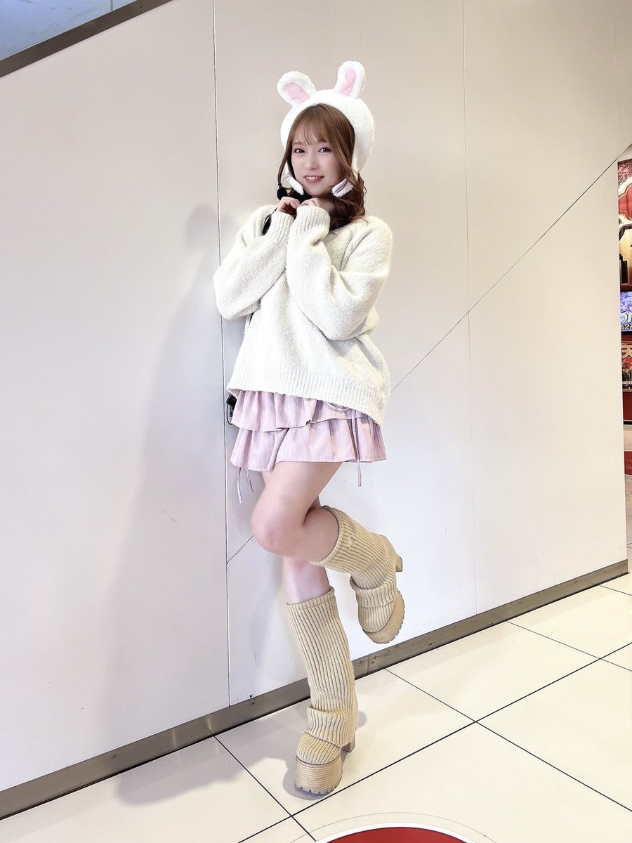 ゆうき 2月のスケジュールです🩷ྀི よくわからない写真を添えときます🐰