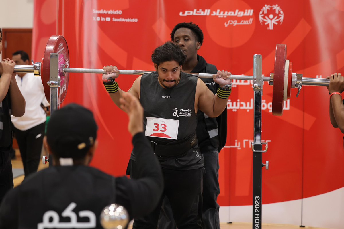 alehtygat's tweet photo. 📸  |  تغطية 

المسابقات ال��طنية للاولمبياد الخاص 
( للقوة البدنية والسباحة )
والمقامة في الرياض في الفترة 21-24 يناير 

🏆 | فاز اللاعب علي ناصر الحمدي 
باربع ميداليات ذهبية في القوة البدنية 🏋🏻‍♂️
🥇ذهبية الرفعة المميتة
🥇ذهبية الاسكوات 
🥇ذهبية الرفعة الصدرية
🥇ذهبية الترتيب النهائي 

ألف مبروووك للبطل 

@mosgovsa