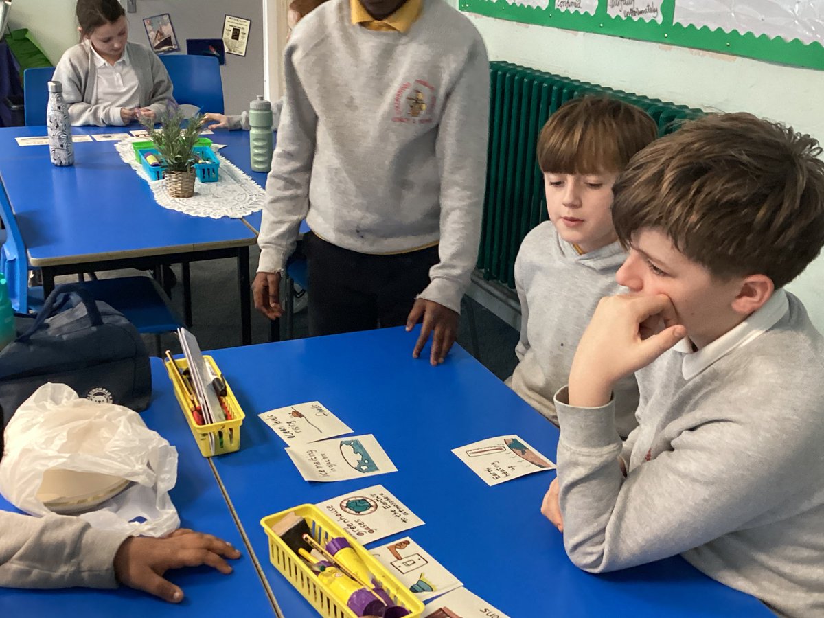 CollingwoodEco_'s tweet photo. Today, we had a visit from Sarah from Climate Friendly Schools, to help us think about how we can make our school more climate friendly 🌍🥕🌳⚡️💧🏫🚲👕 https://t.co/AG2pHchg7R