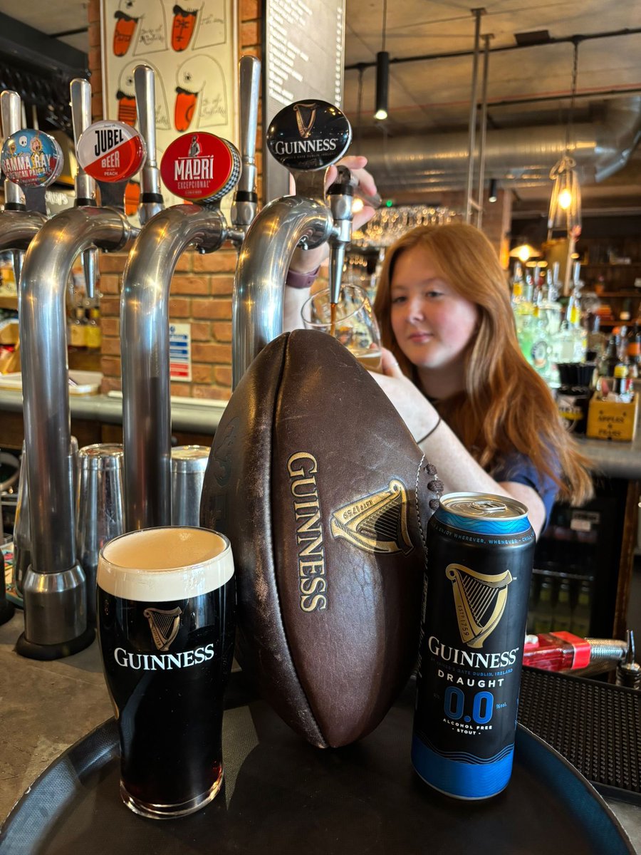 1 week to go ! 🏉

When you book a table of 4 or more for food with us you’ll have bagged yourself a round of Guinness on us 😁
 
Burgers ✅
Rugby ✅
Guinness✅ 

What’s the reason to say no to that 👏🏼 

#sixnations #rugby #guinness #youngs #food #cambridge