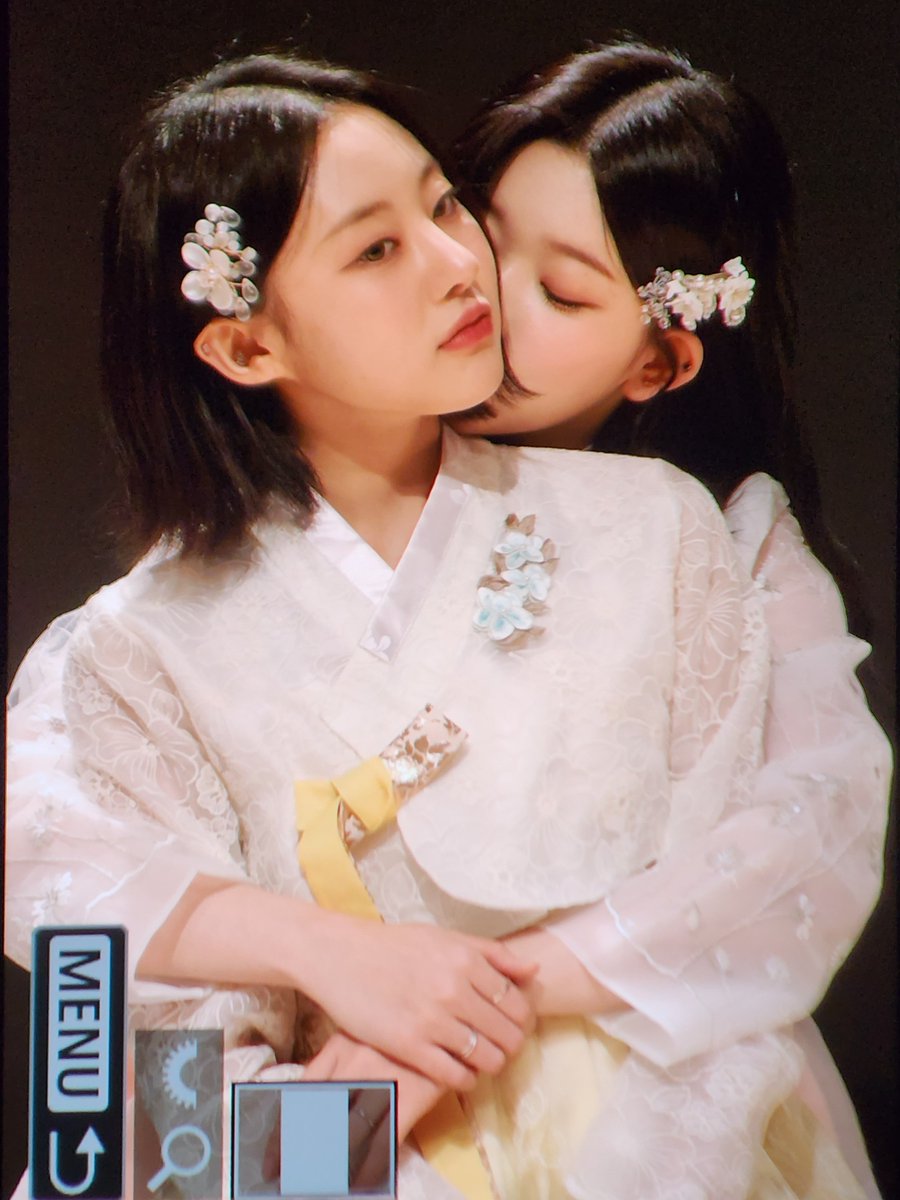 GodFriend_'s tweet image. 250124 Tsuki +Sheon EVERLINE Fansign Preview
츠키 + 션 팬싸인회 프리뷰
#TSUKI #츠키 #つき #빌리 #Billlie #션 #Sheon #tonyangz