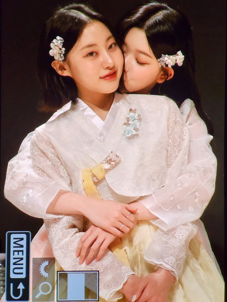 GodFriend_'s tweet image. 250124 Tsuki +Sheon EVERLINE Fansign Preview
츠키 + 션 팬싸인회 프리뷰
#TSUKI #츠키 #つき #빌리 #Billlie #션 #Sheon #tonyangz