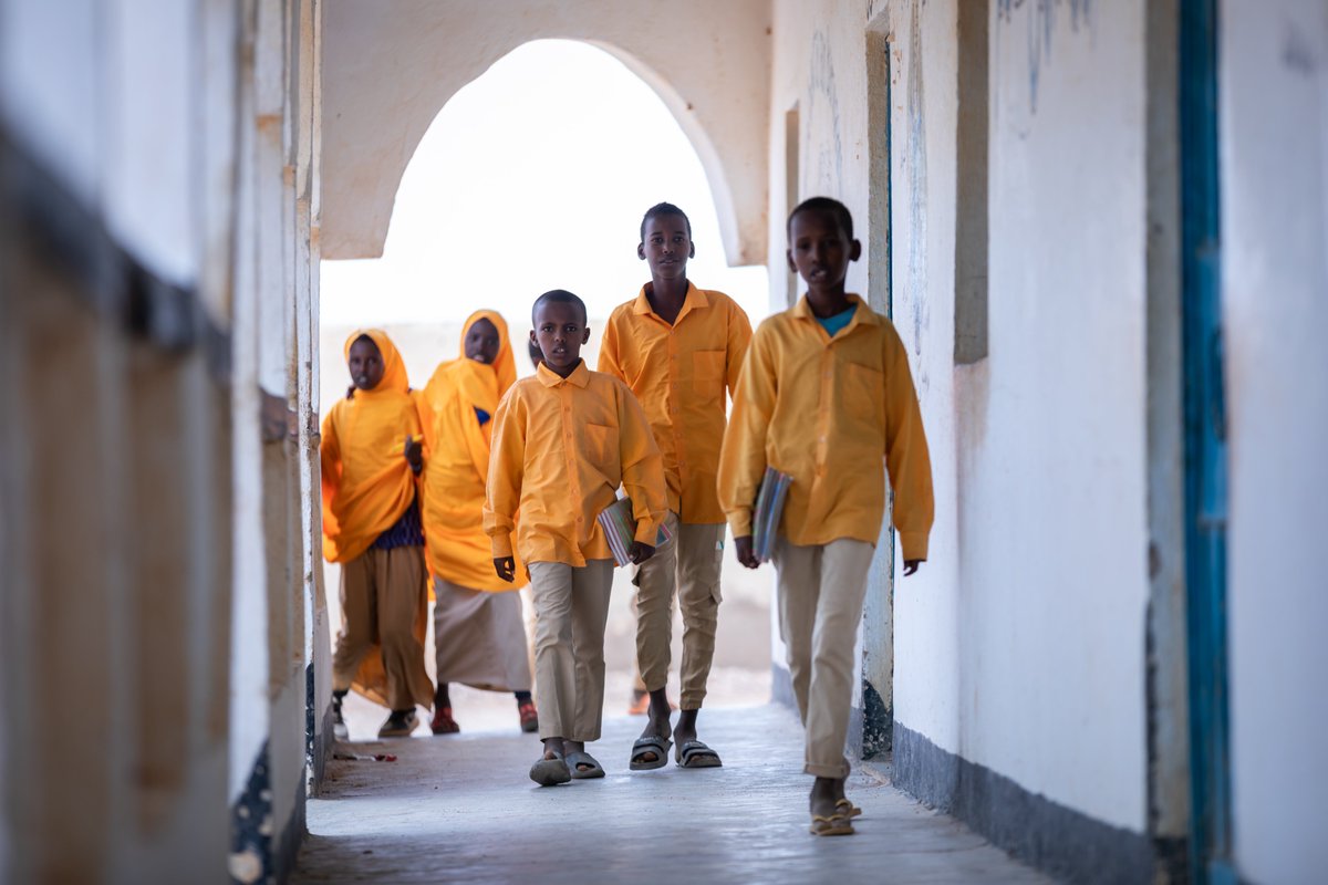 unicefsomalia's tweet photo. Education is a lifeline for children, but climate disasters threaten their futures. 🌍📚

This #EducationDay, let us commit to adapting education systems—building schools that withstand disasters and ensuring every child has the chance to learn, no matter the challenges. https://t.co/5HdyTUaQan