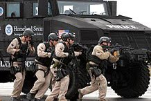 MrLeonValiente's tweet photo. Hey @realDonaldTrump put on a “cops” tv show with your criminal @DHSgov arrests.  Show the world the bad guys that crossed 😎 https://t.co/qk5IJchHAN