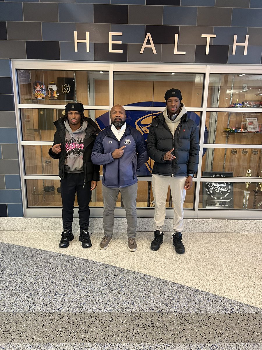 coachpaulk (@mauricepaulk52) on Twitter photo Appreciate <a href="/Coach_TLucas/">Tony Lucas</a> for stopping by yesterday to talk with our student athletes <a href="/JCole2408/">Jaheim Cole</a> and <a href="/mj2tuff/">Marc Patterson Jr.</a> 🫡💯 Appreciate <a href="/Coach_TLucas/">Tony Lucas</a> for stopping by yesterday to talk with our student athletes <a href="/JCole2408/">Jaheim Cole</a> and <a href="/mj2tuff/">Marc Patterson Jr.</a> 🫡💯