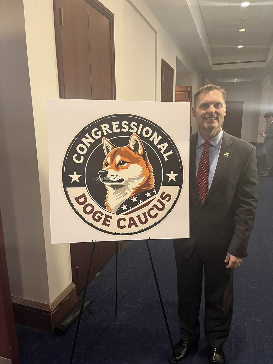 🚨🇺🇸 DOGE TAKES OVER CONGRESS: MEMECOIN LOGO NOW OFFICIAL?!

The Congressional Doge Caucus has a new logo, and it looks like a Grok-created Doge-inspired mashup.

Yep, you read that right, a memecoin logo is now repping one of Congress's most influential committees.

Imagine