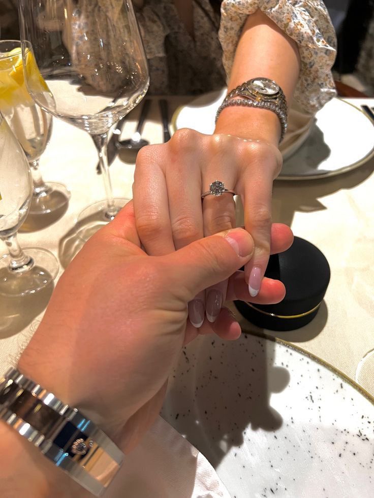 tarotkaderiniz's tweet photo. Manifest❤️

Şubatta sevdiğim kişiyle ciddi bir yola gireceğim. https://t.co/NaIq6u5kWZ