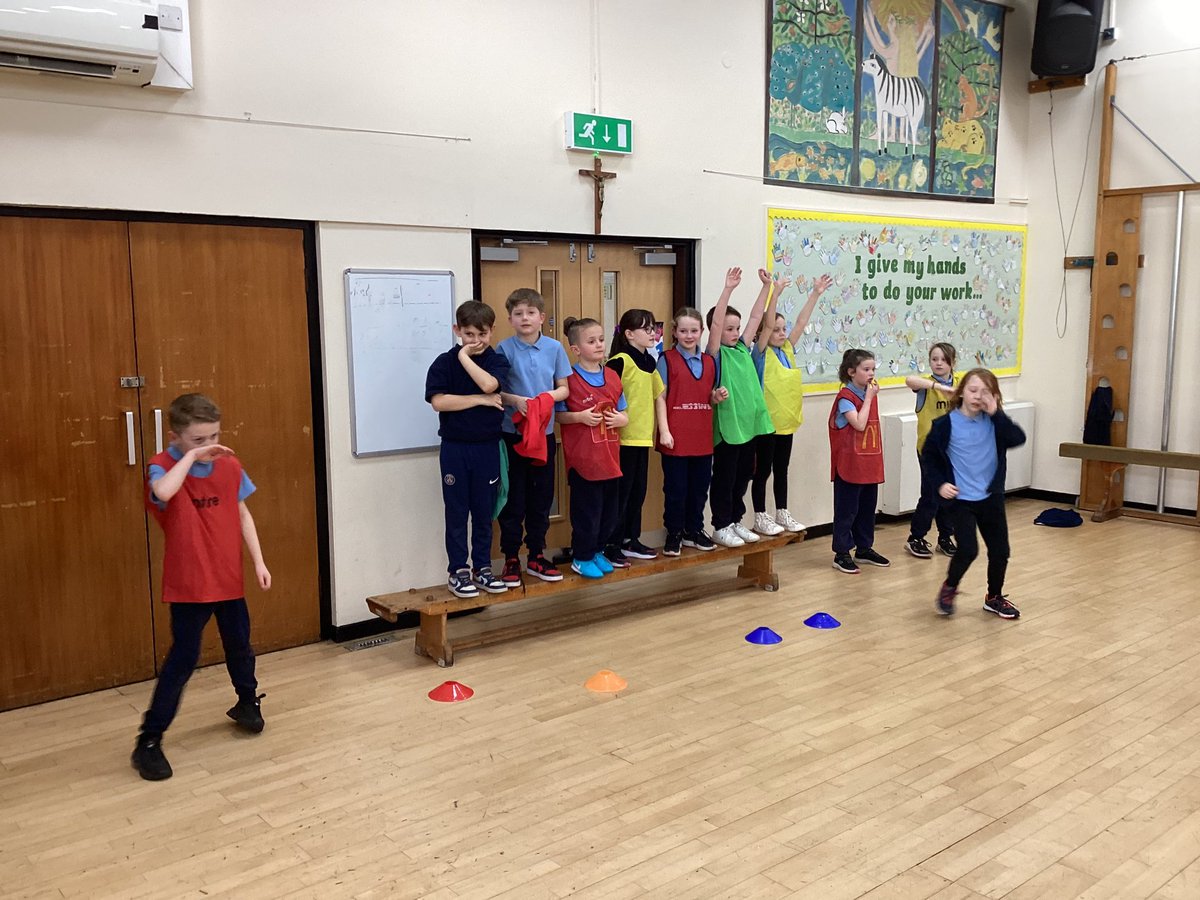 Year 4 have enjoyed Benchball in PE today!! #Year4Superstars 🌟🌟🌟