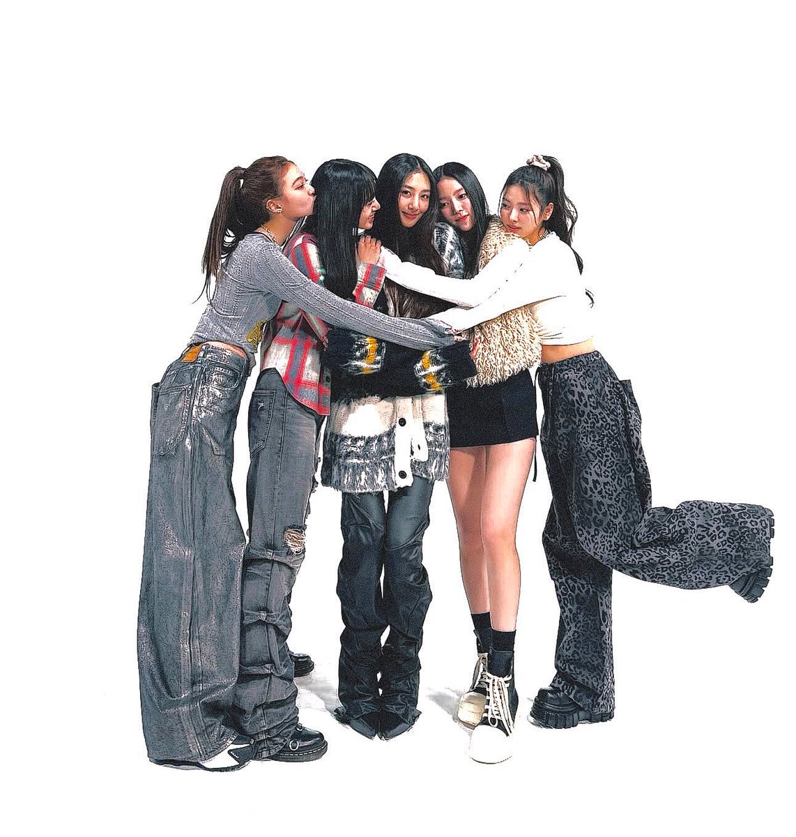 َ (@meovvate) on Twitter photo 