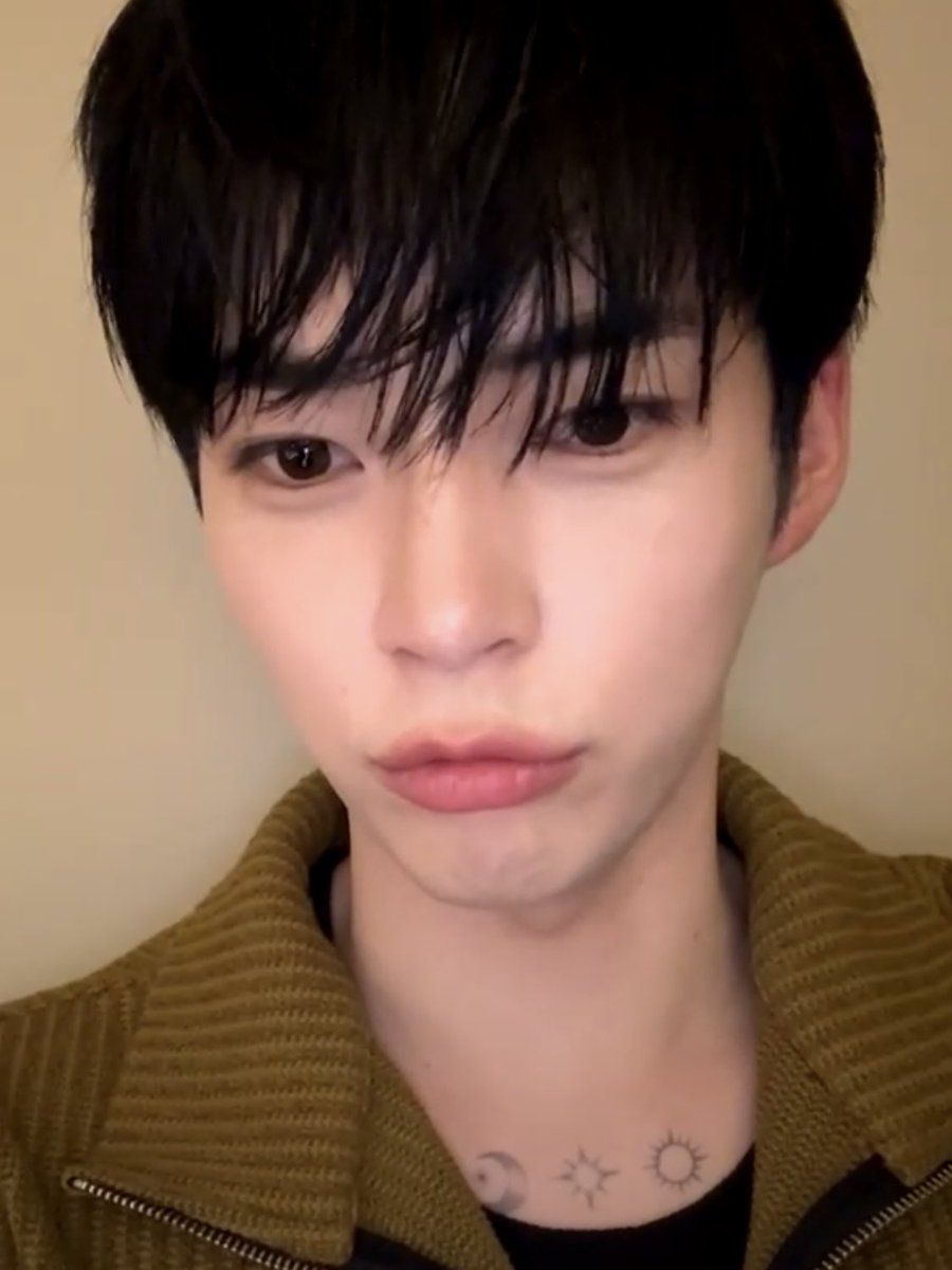 ~하구 이래서 입쯀요래됨 아아 쮸쀼쮸쀼햄냥이 너뮤귀여워