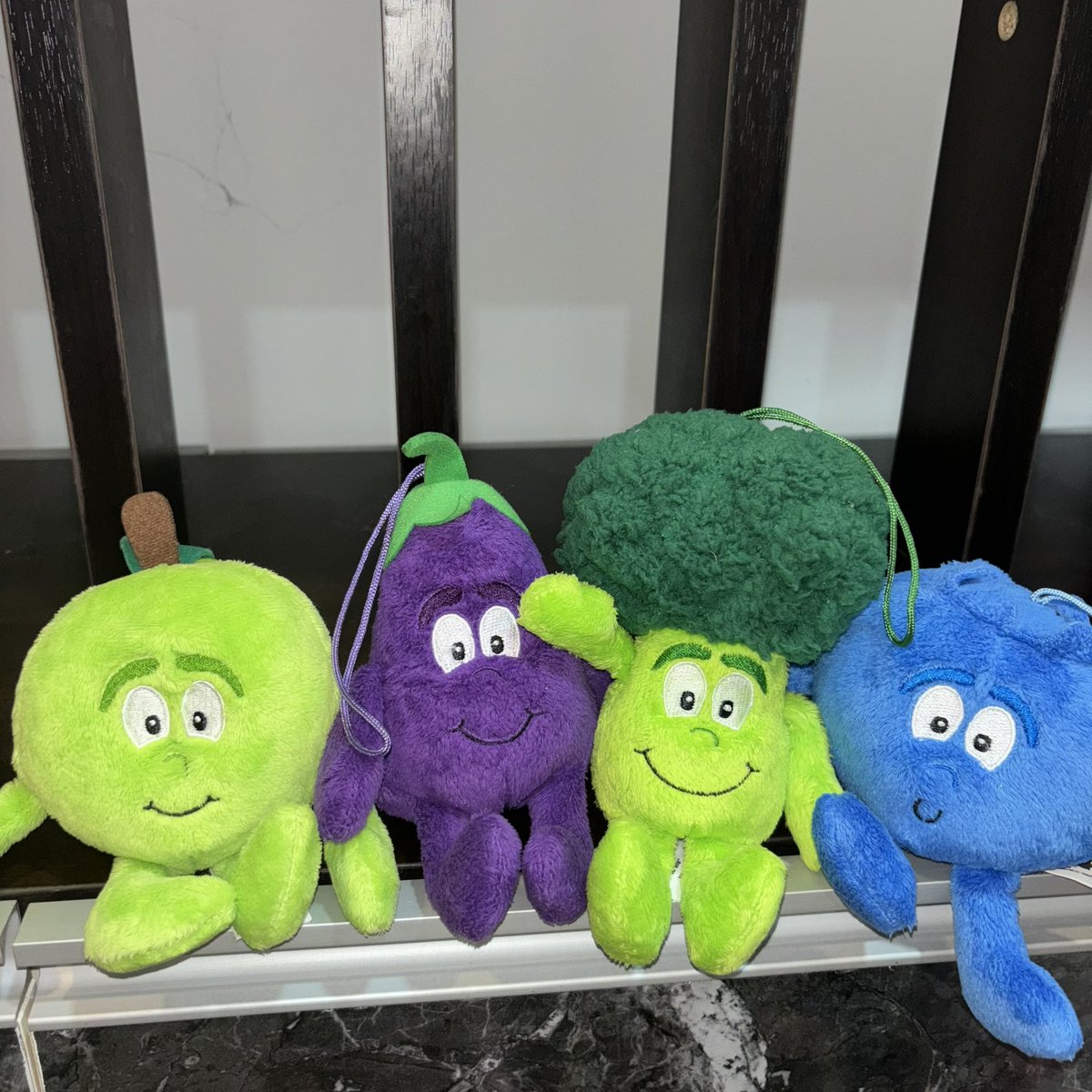 sunnylemonty's tweet photo. 。✿⸝⸝
พวงผัก goodness gang
🍏🍆🥦🫐♥️
⭐️พวงละ 85 baht
ค่าส่งแฟลชเหมา 35
สนใจจองทัก dm ได้เลยคับ🙌🏻🐾
#ตุ๊กตาty #ตุ๊กตามือสอง #ตลาดนัดตุ๊กตา #ส่งต่อตุ๊กตา #ตลาดนัดsario #ตลาดนัดmonchichi #goodnessgang https://t.co/S2zKYXeB8q