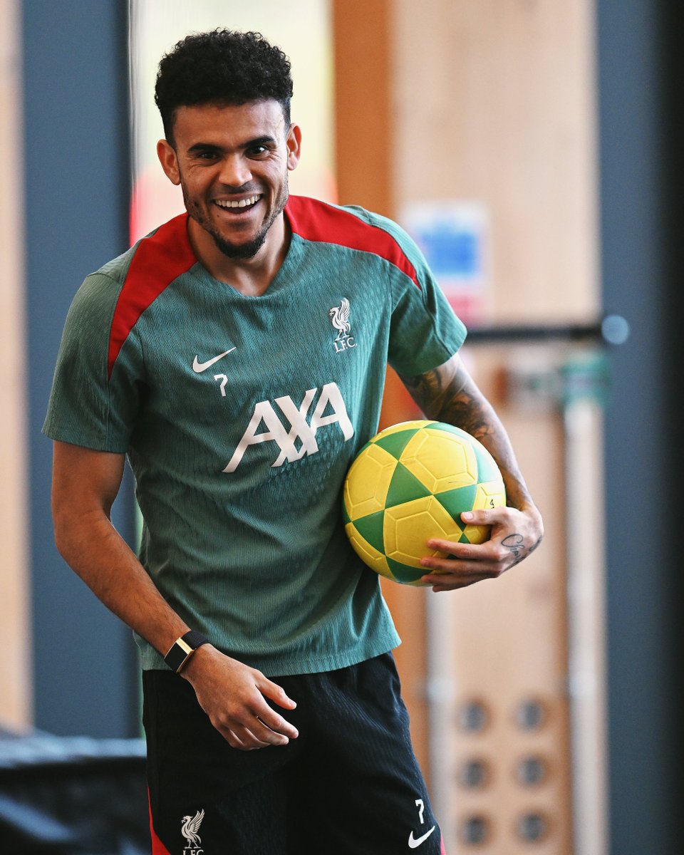 LFC's tweet photo. 🇨🇴😄 https://t.co/UeDCyWNOLq