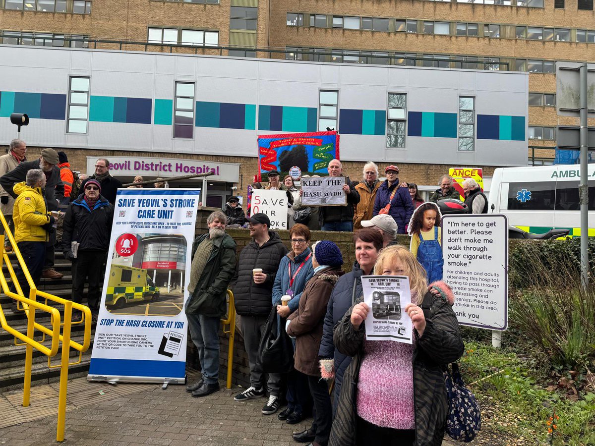 Around 50 people have gathered outside Yeovil hospital to protest changes to their stroke services. 

Read more: hellorayo.co.uk/greatest-hits/…