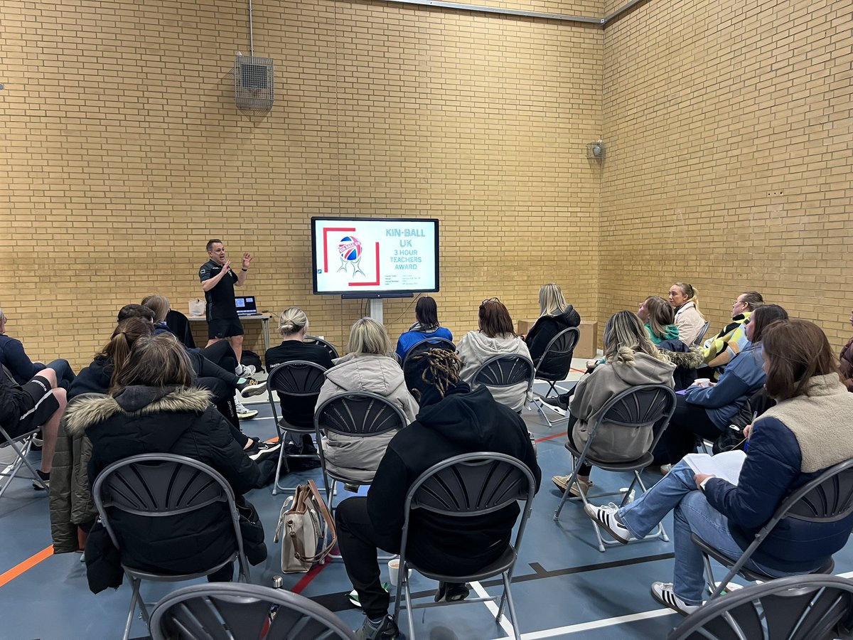 It’s Friday! It’s Kin-Ball Day! Thanks to the schools for coming along to our course today- the children are going to LOVE THIS 🙌🏻🙌🏻 <a href="/KINBALLUKREAL/">Kin-Ball UK 🏐🇬🇧🇪🇺🏳️‍🌈🇨🇦🏐🇺🇦🇺🇦🇺🇦</a> <a href="/YourSchoolGames/">School Games</a> <a href="/YouthSportTrust/">Youth Sport Trust</a>