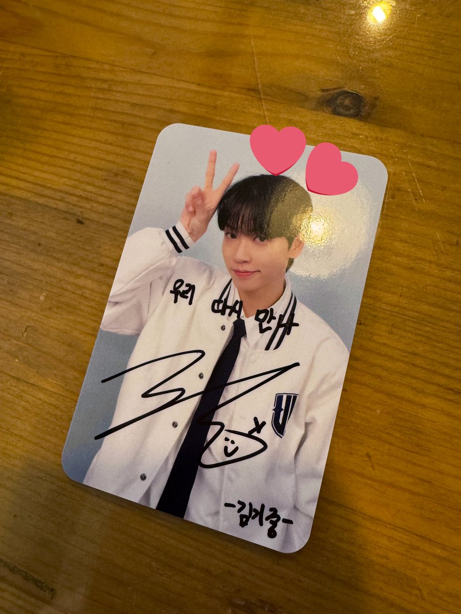 Pitayalong's tweet photo. 유니버스리그 파이널 포토카드 양도합니다

김기중 포카 양도 합니다

dm이나 카톡으로 제시하고 연락해 주세요~

https://t.co/WY7HKReZWk

#김기중 #유니버스리그 #Universeleague #유리그 #방청 #포토카드 #포카 #양도 https://t.co/KmB6y5Z8zI