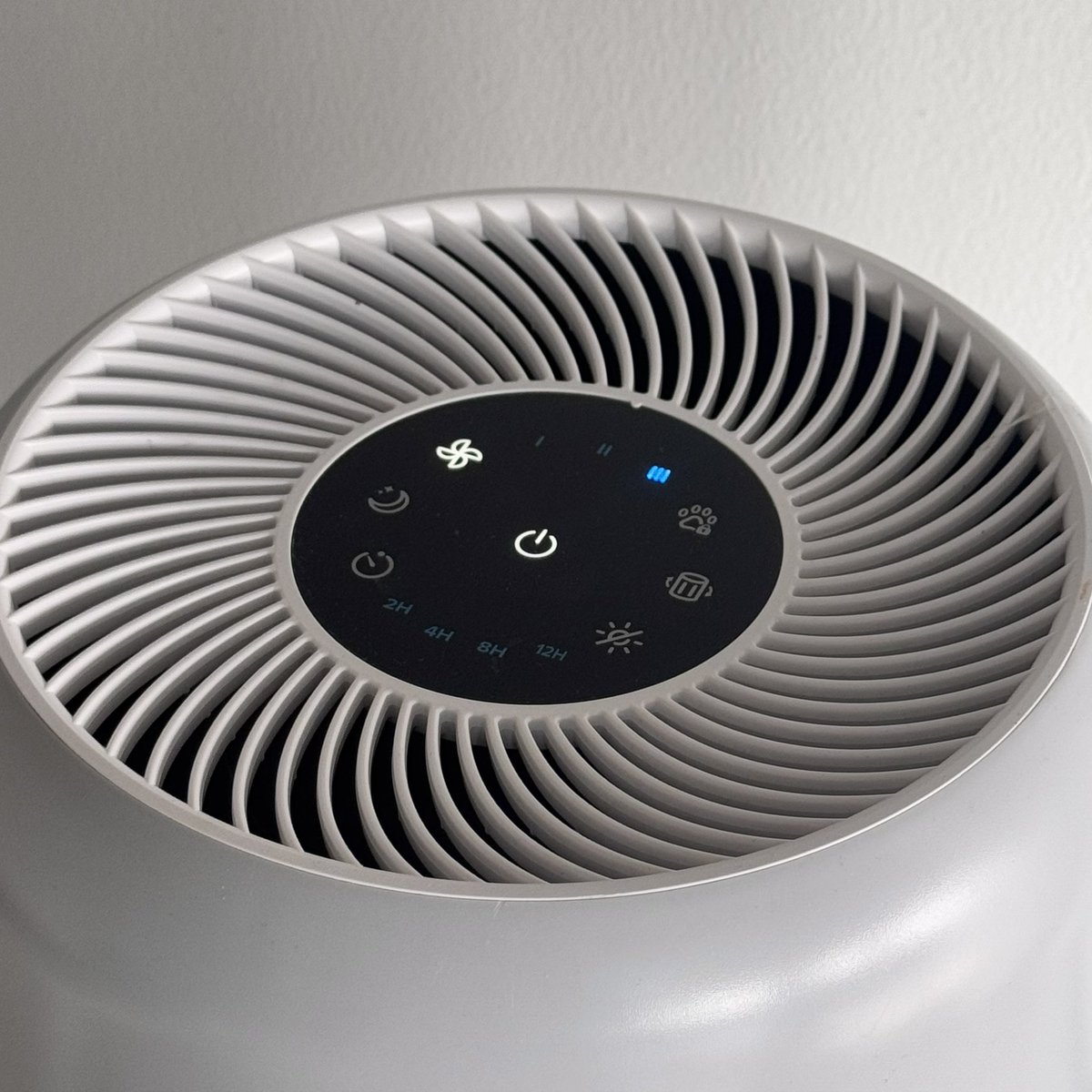 sfkkfs_'s tweet image. แนะนำเครื่องฟอกแบรนด์ levoit ใช้มานาน ไม่มีงอแง เปิดในห้องนอนหลับสบาย 

- ขายดีอันดับ 1 ในอเมริกา
- ใช้ได้กับบ้านที่มีสัตว์ ไม่มีสัตว์ 
- ดักขนสัตว์ สะเก็ดผิว ลดพวกกลิ่นขี้ ฉี่ ได้
- ดีไซน์สวยยย 
- หน้าจอสัมผัส ใช้สะดวก 
- มีโหมดกลางคืน เสียงเงียบ 
- ปิดไฟได้ ตั้งเวลาได้ 
-…