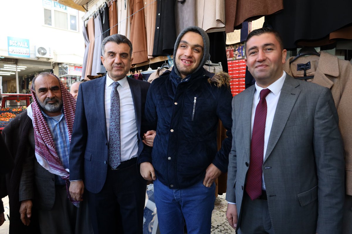 akpartiurfa's tweet photo. AK Parti demek, milletin derdiyle hemhal olmak ve çözümü birlikte üretmek demektir...

📍Suruç İlçemizde Esnaflarımızlayız...

1/ İl Başkanımız @milhamigunbegi, Suruç İlçe Başkanımız @ibrahimucar89 ve il-ilçe teşkilatımızla birlikte Suruç ilçemizde esnaflarımız ziyaret ettik, Suruçlu hemşehrilerimizle bir araya geldik.

#SevdamızŞanlıurfa
@RTErdogan @Akparti @erkankandemir @Ziverozdemir @bybekirbozdag @eminonen @ProfDrDusak @ibrahimeyyupogl @malicevheri @CYAZMAC @HikmetBasak_63 @av_mfaruk  @av_ihalilyildiz @Malikurt14 @ZehraAy0663 @furkankucukk_