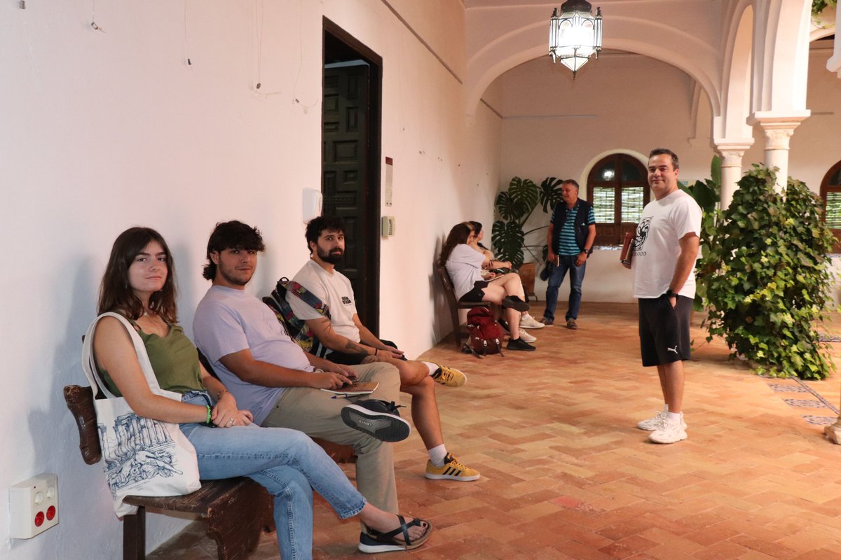 Continúa abierta la convocatoria para la presentación de propuestas de los #cursos de #verano de
<a href="/olavidecarmona/">Olavide en Carmona</a> para 2025. El plazo estará abierto hasta el 7 de febrero. La 23 edición de los #cursos de #verano se celebrará del 23 de junio al 31 de julio upo.es/formacionperma…