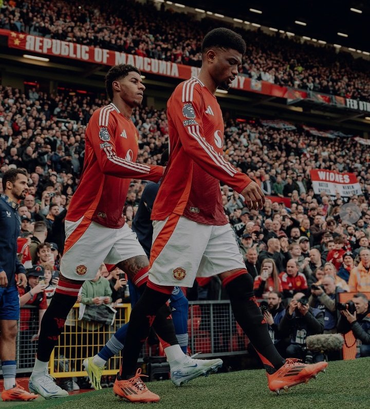 Pundit Jay tweet media