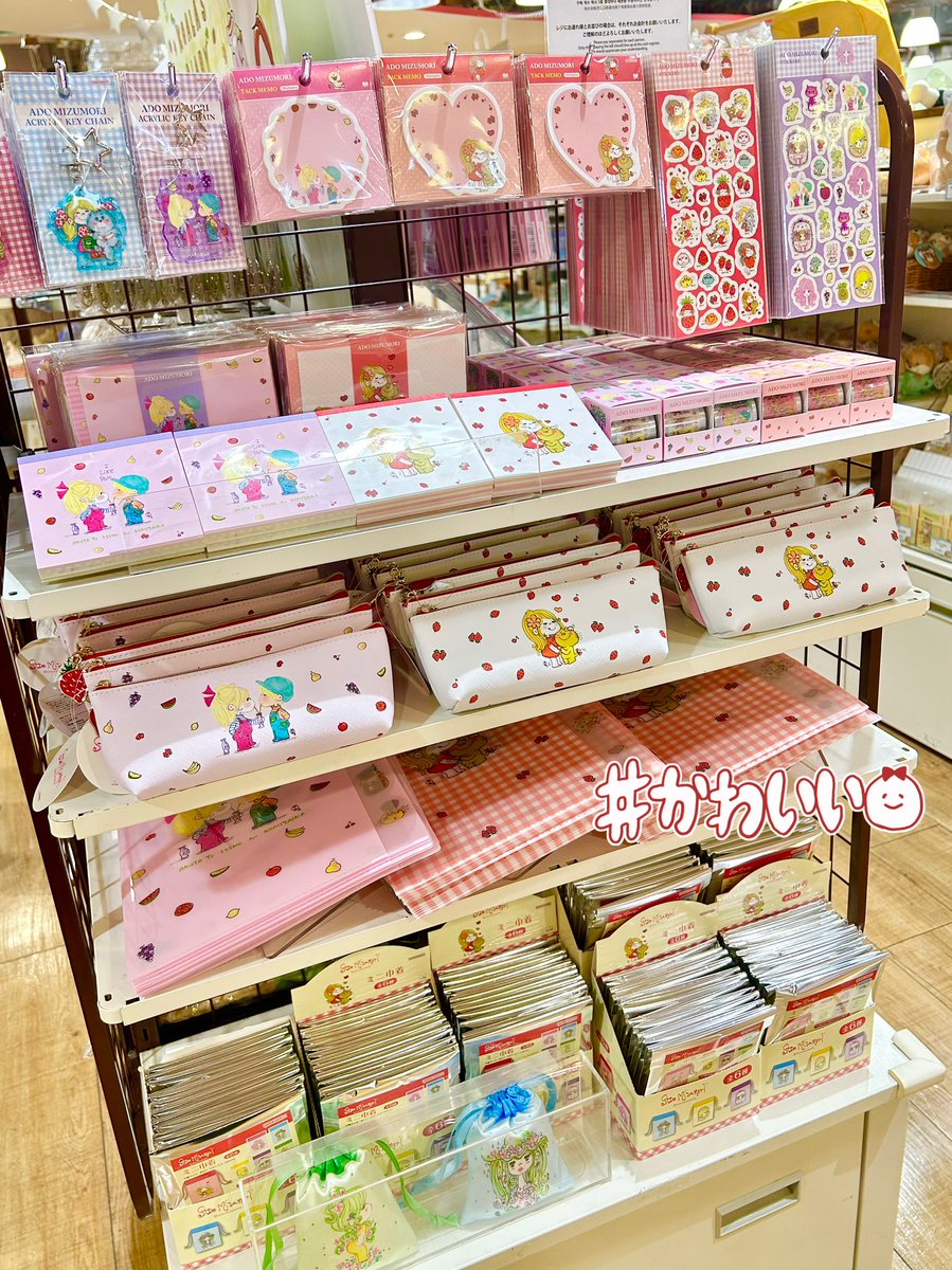 🍀キャラクターコーナー🍀 ＼✨レトロカワイイが大集合✨／ 明日1月25
