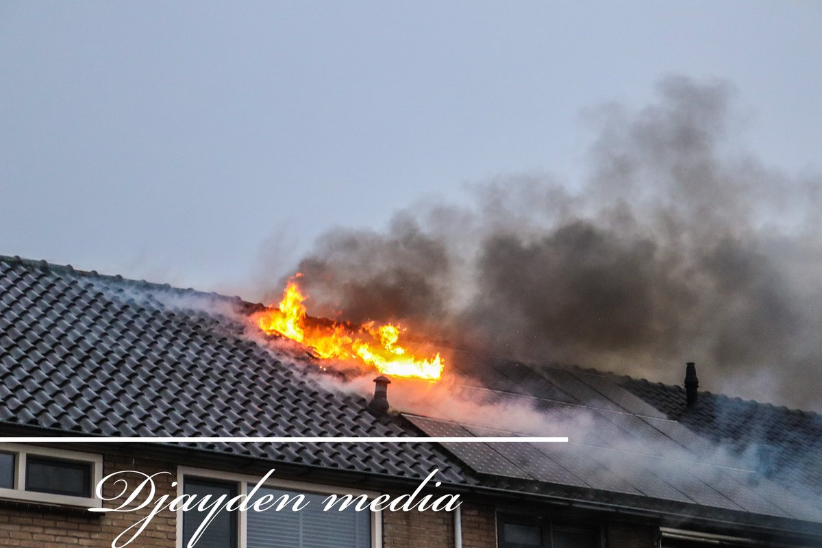 Grote woningbrand in IJsselstein met gewonden