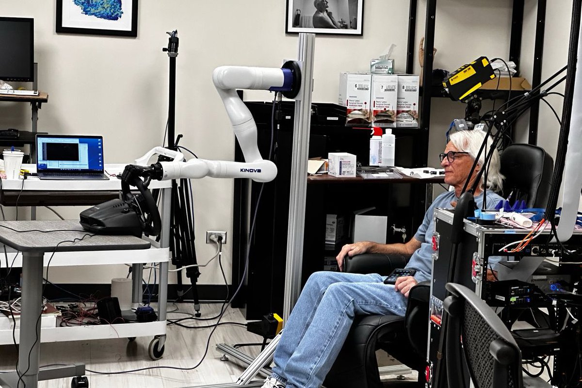 I thought you would be interested in this story from The Times:
The paralysed people moving robotic arms with their minds. thetimes.com/article/10aff3…