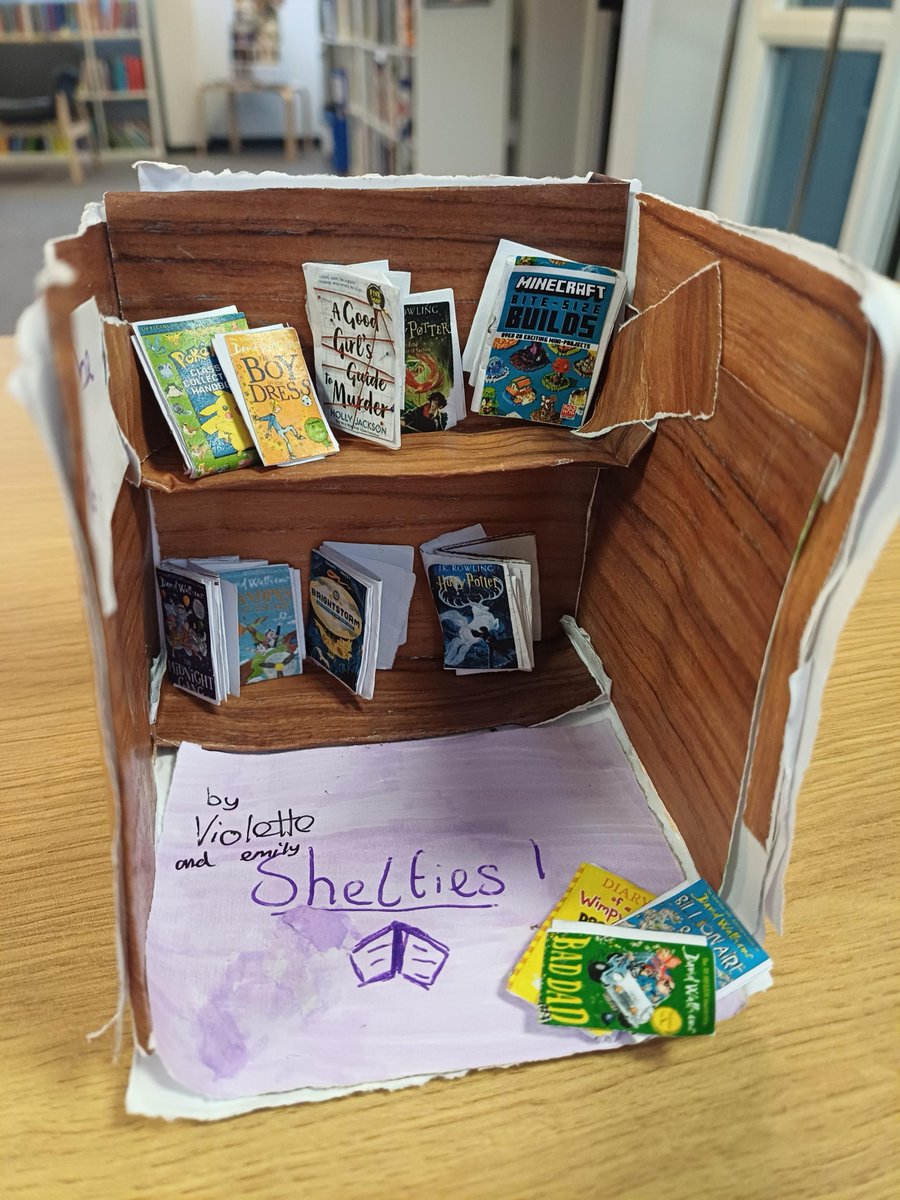 BLibraryAcademy's tweet image. Thank you so much to Paige, Emily and Violette in year 7 who made these fantastic mini libraries to celebrate #libraryshelfieday Each of the girls received free books to take home! #ambition