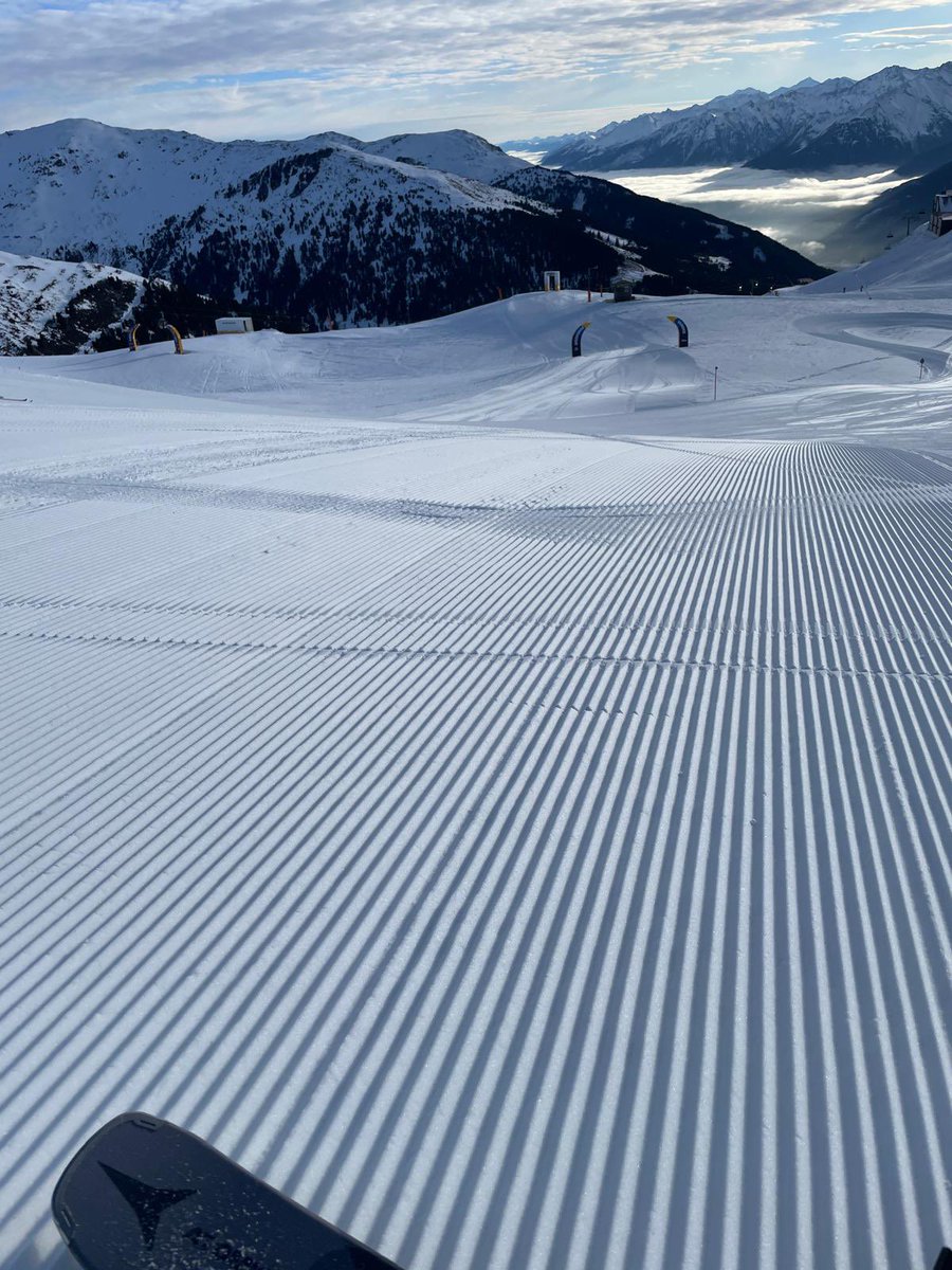 Bas Baalmans (@basbaalmans) on Twitter photo Mooie dag in <a href="/ZillArenaNL/">Zillertal Arena</a> ❄️⛷️ Mooie dag in <a href="/ZillArenaNL/">Zillertal Arena</a> ❄️⛷️