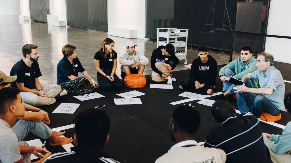 Disseny Hub Barcelona tweet media