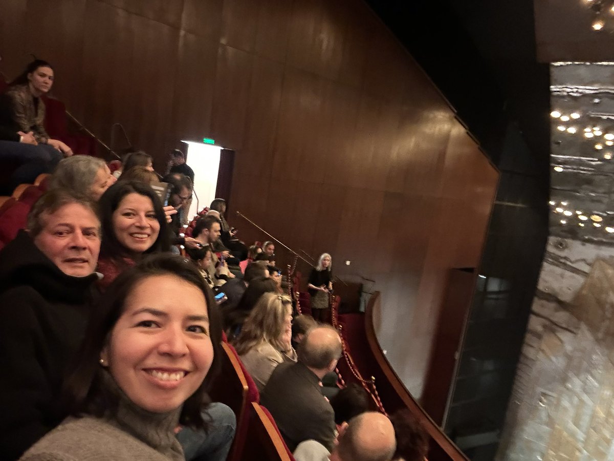 PRIOSSALAZAR's tweet photo. En el gran Teatro de Ginebra https://t.co/5h9x32dwTk