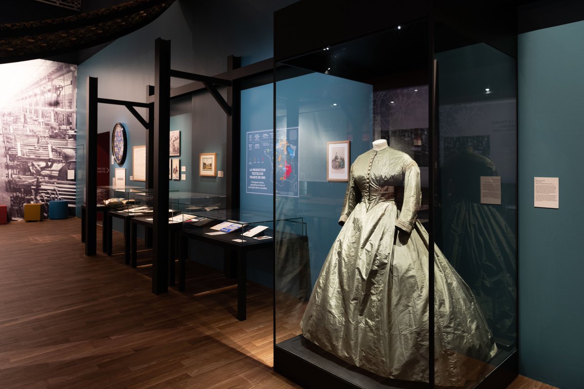 ArchivesnatFr's tweet photo. / DERNIERS JOURS / 
🚨 Vous avez jusqu'au lundi 27 janvier pour découvrir l'#exposition Made in France. Une histoire du textile, après, il sera trop tard !
👉 RDV à l'Hôtel de Soubise, entrée libre !
Toutes les infos : https://t.co/2Sklo6CNmi
 #madinfrance #mode #marais https://t.co/p0Wnt5tC3Z