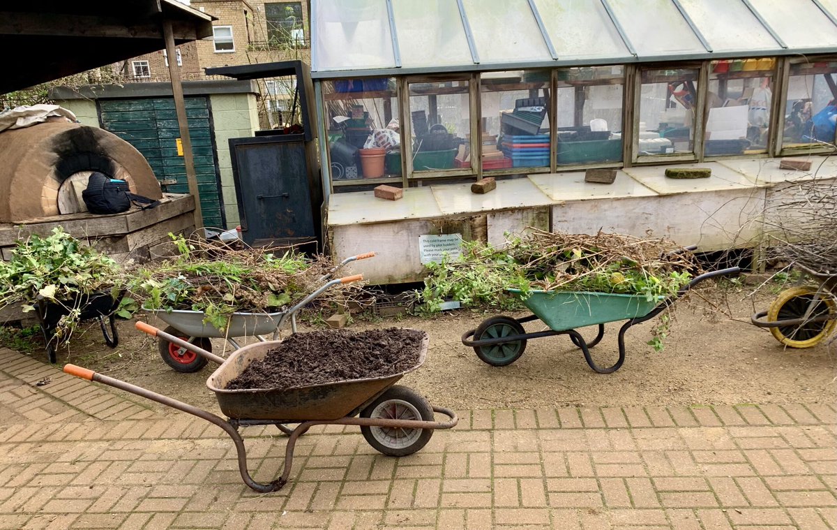 Join our soil health sustainability workshop on 9 Feb (10.30-1) - for all your composing, mulching and soil improvement know how. Booking a place at khwgarden.org.uk/event/sustaina…