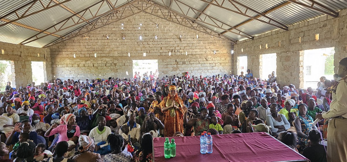 SMF_Kenya1's tweet photo. This week, we successfully held a medium-sized workshop at Mutonguni Location, Chief's Camp, Kitui County, with an incredible turnout of 457 mothers and 500 children (ages 0-3). 
#EmpoweringMothers #ECD #CommunityImpact #VillageSavings #StrongerTogether https://t.co/B2i0Lm6Usv