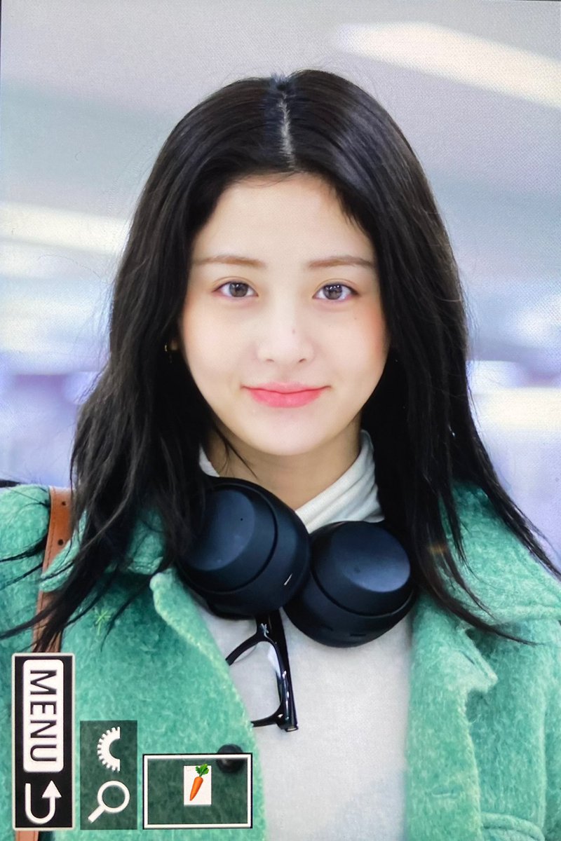 carrot_hyj's tweet photo. 250124 HND

#르세라핌 #LE_SSERAFIM 
#허윤진 #HUHYUNJIN #윤진 #ユンジン https://t.co/3cpaiwVilu