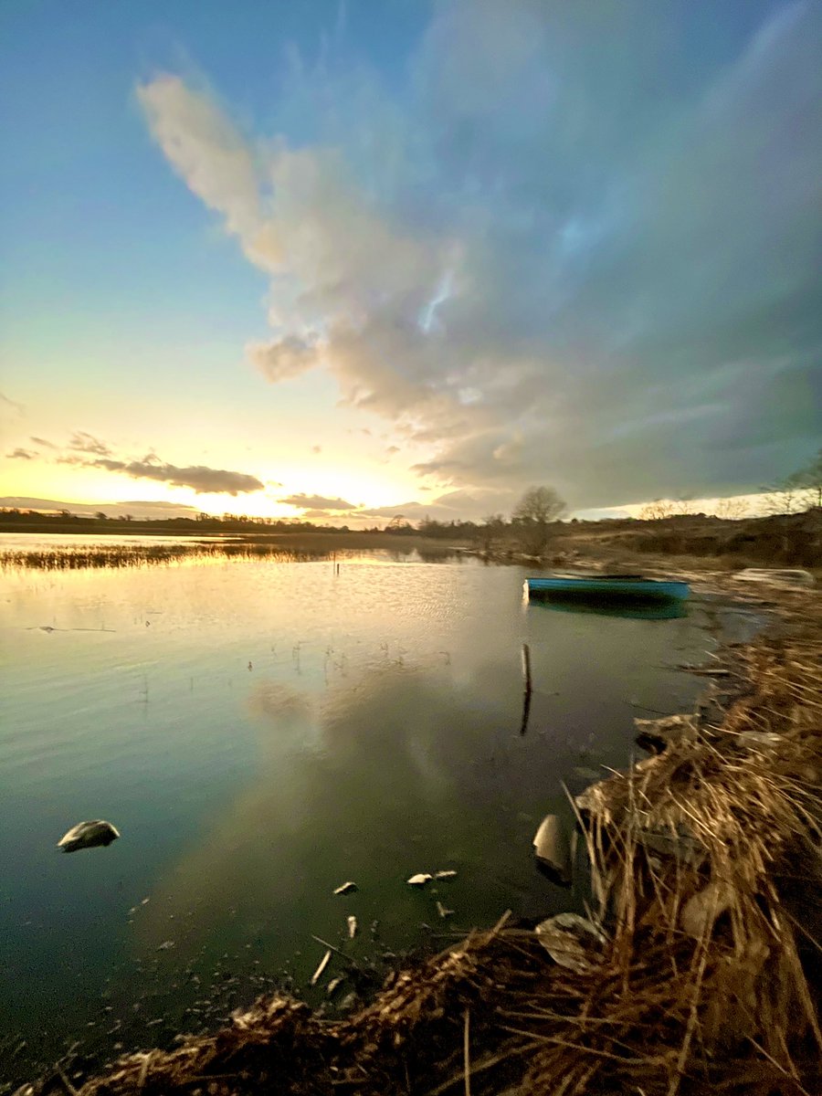 Bout_Yeh's tweet image. CALM before the storm at Ireland’s only 5 star thatched cottage accommodation Keenaghan Cottage located in the shire of Keenaghan Lough in the County Fermanagh lakelands.
#keenaghancottage #fermanagh #boutyeh #exploreireland #irishaccomidation #luxuryaccommodation