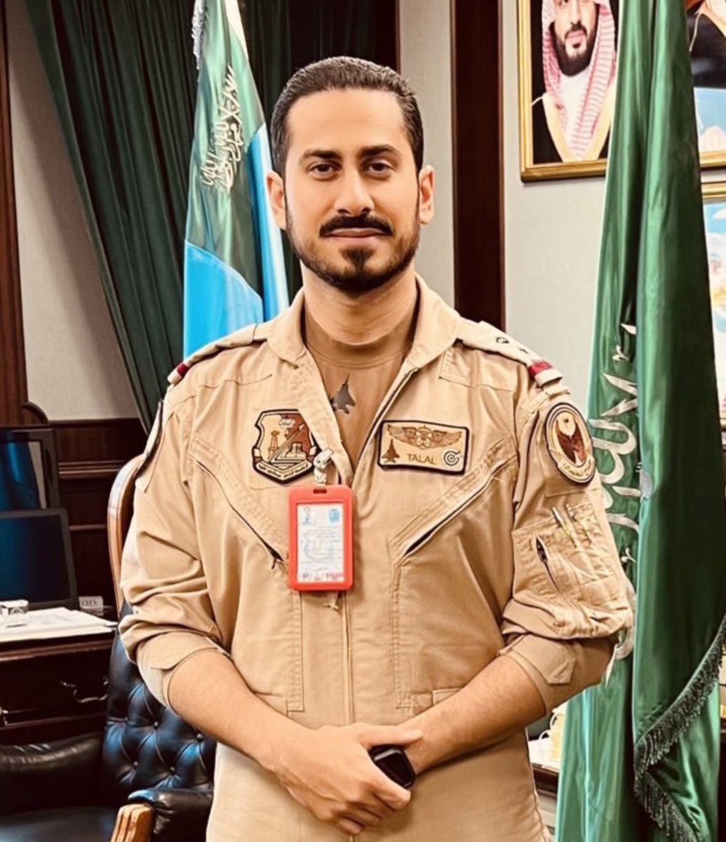 SMmiliitary's tweet photo. في هذا اليوم لا تنسون شهيدنا الطيار الأمير طلال
بن عبدالعزيز بن بندر ال سعود من دعواتكم هو
وكل شهدائنا الأبرار في القوات المسلحة….

هذا الأمير الحبيب لن ينسى .. 🇸🇦♥️ https://t.co/xjLkTd8OZB