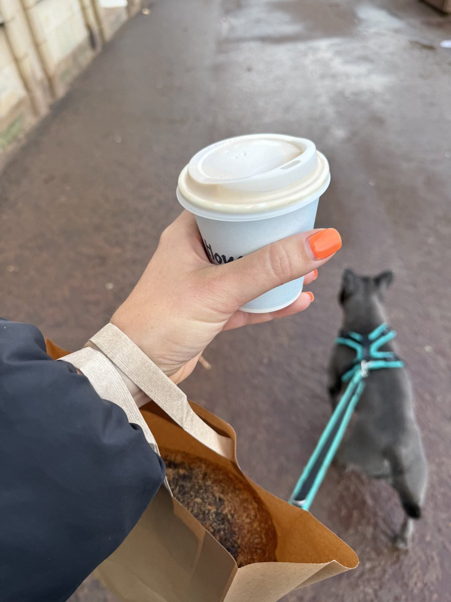 SpoonyTweets's tweet photo. Can count on the #BeachHouse 😂😂👌☕️ #portobello #Edinburgh #StormEowyn https://t.co/wzqwfGPQ6F