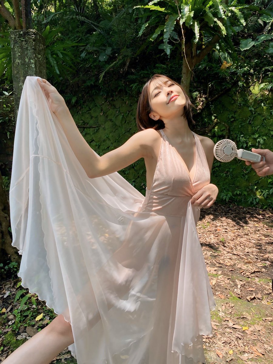 扇風機で涼んでるわたち🥺💕
いや、スケスケやがな！！！！笑

⬇️つばさ舞4th写真集『翼』
https://t.co/hygsMBLWj6 https://t.co/ZpVzxxmLJY