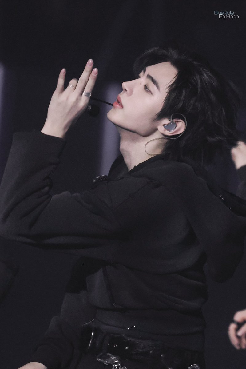 241220
#엔하이픈 #ENHYPEN 
 #성훈 #SUNGHOON