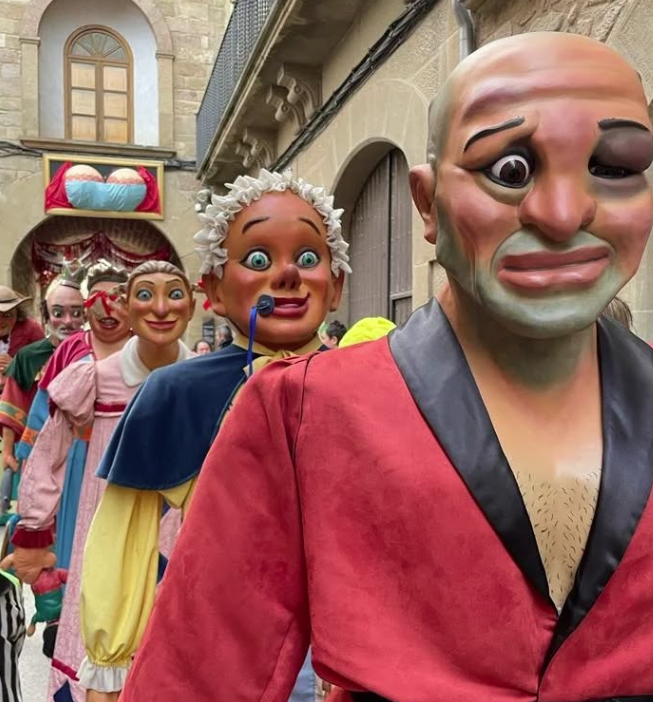 SOLSONA FM (@solsonafm) on Twitter photo Els assajos oberts dels gegants de <a href="/carnavalsolsona/">Carnaval Solsona</a> es faran els diumenges de febrer al matí. A partir del dia 2 i durant 3 setmanes, de 10 a dues, la sala polivalent acollirà els assajos a porta oberta dels gegants petits <a href="/GegantersC/">C.G.CarnavalSolsona</a> #Solsona Els assajos oberts dels gegants de <a href="/carnavalsolsona/">Carnaval Solsona</a> es faran els diumenges de febrer al matí. A partir del dia 2 i durant 3 setmanes, de 10 a dues, la sala polivalent acollirà els assajos a porta oberta dels gegants petits <a href="/GegantersC/">C.G.CarnavalSolsona</a> #Solsona