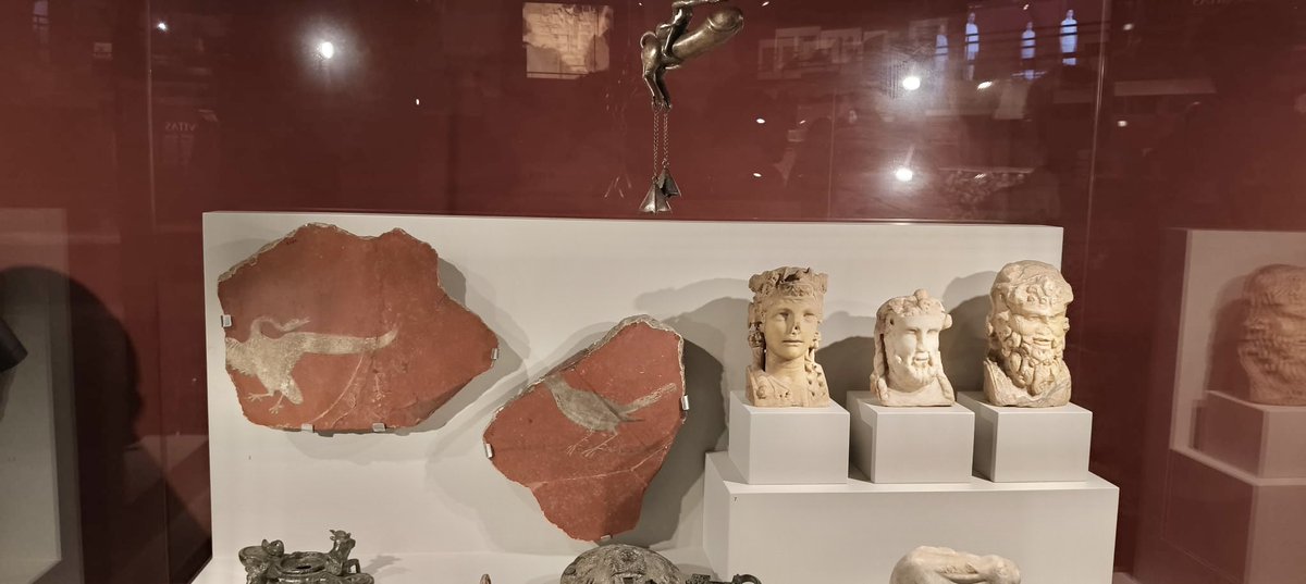 L’alumnat de 4t d’ESO s’endinsa en la societat romana durant la visita de l’exposició IMPERIUM!