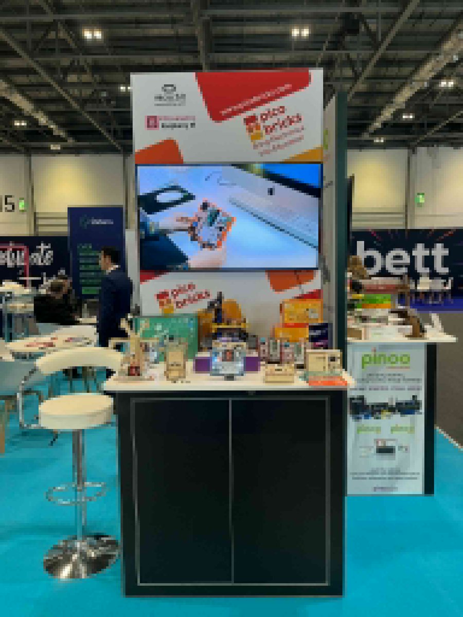 PicoBricks tweet media