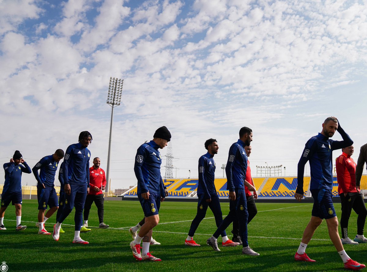 AlNassrFC's tweet photo. تحضيـرات النجـوم تستمـر 💛 https://t.co/XO56DgA1Up