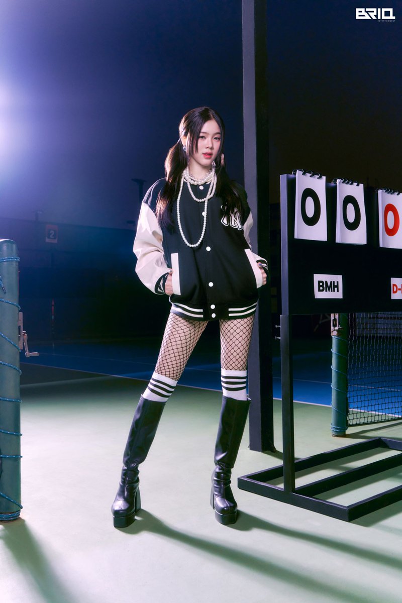 todayentth's tweet photo. สาวน้อยสุดเท่ ‘D-NA’ ขอท้า ถ้ามั่นใจก็ให้มาหักอก ใน ‘BREAK MY HEART’ ซิงเกิลที่ 3 กับความรักที่ไม่มีความหมาย

อ่านต่อ : https://t.co/a9fFis6MDL

#DNA_BreakMyHeart #DNA_3rdSingle #ItsmeDNA #BRIQ #RSMUSIC https://t.co/4TLyrSiKQP