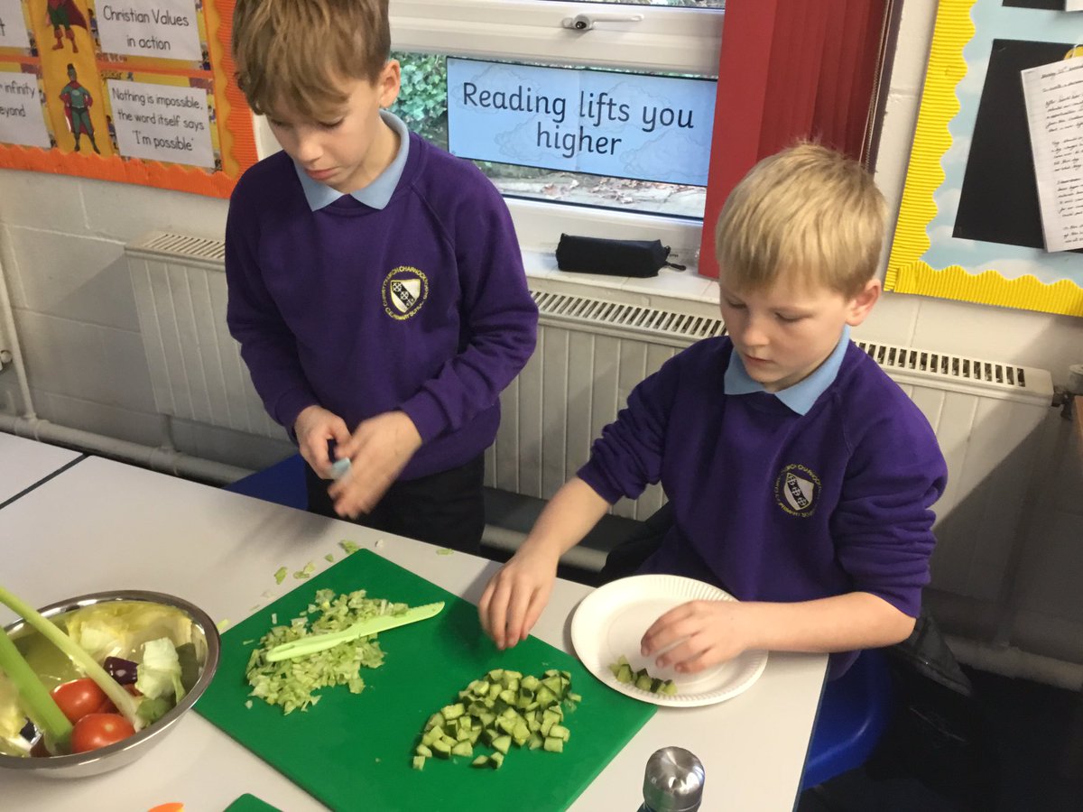 CCCRPrimary's tweet photo. Chopping is underway for sensory salads! #cccrdt https://t.co/kcd8RKYNtz