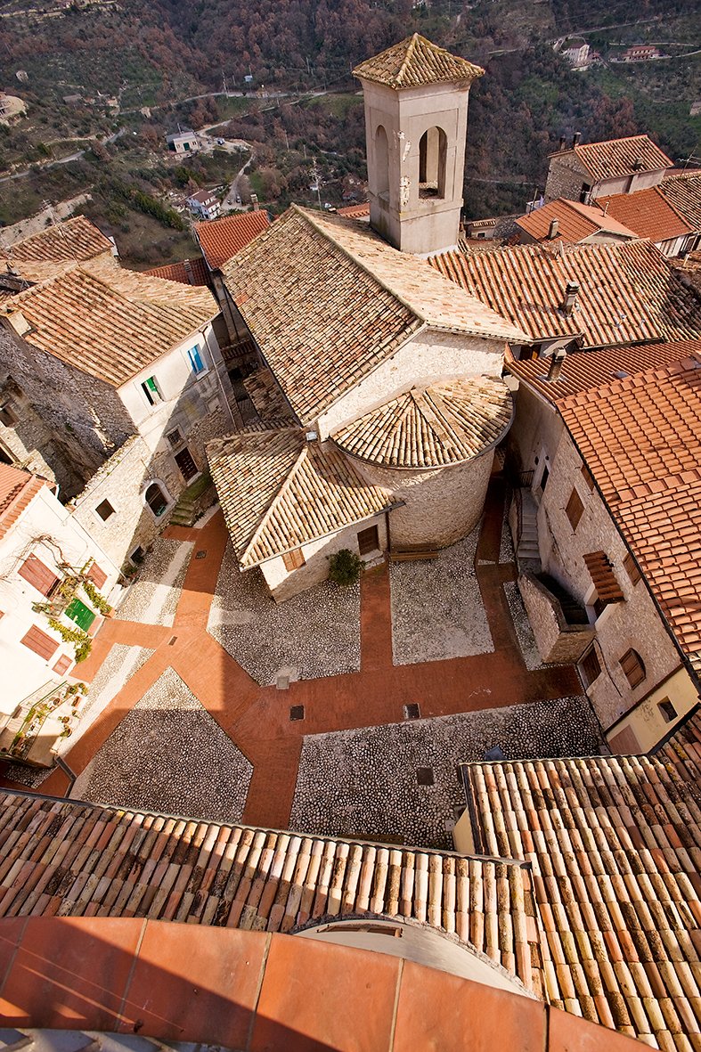 visit_lazio's tweet photo. #Casaprota è un piccolo borgo nell’alto bacino del torrente Farfa in un contesto paesaggistico incantevole costellato di ulivi, rovine medievali e tracce di Luis Sepúlveda. Le olive di questa zona producono uno dei migliori olii d’Italia.

👉 https://t.co/sEqxDLGoZo

#VisitLazio https://t.co/OWydzC2EtM